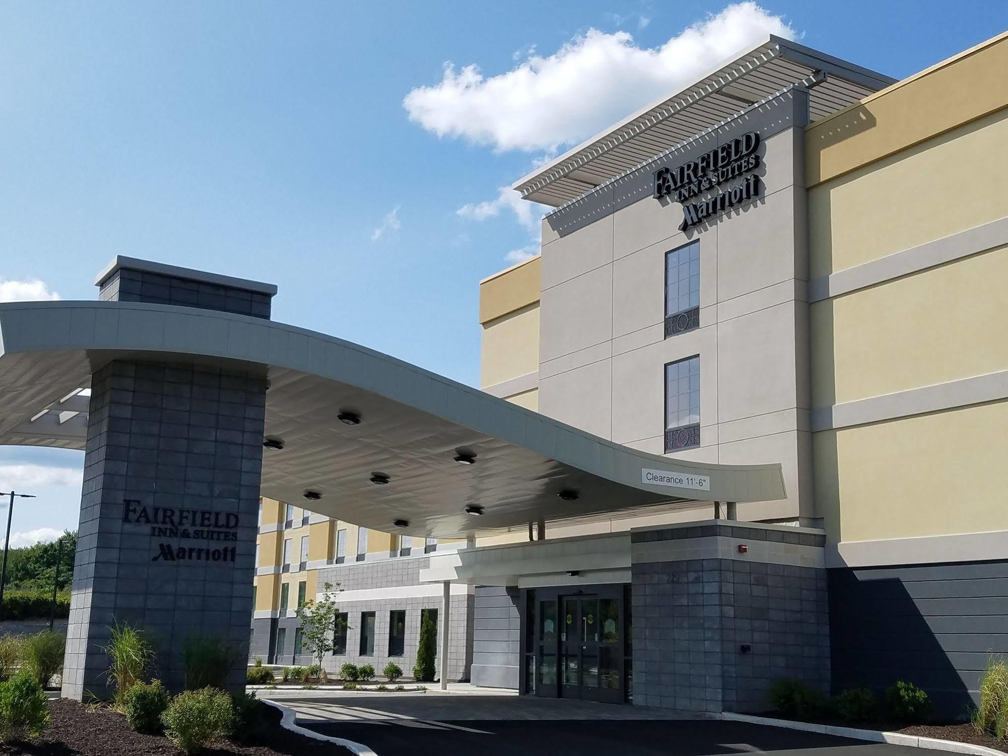 Fairfield Inn & Suites By Marriott Springfield Holyoke Exteriör bild